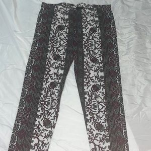 Patterned leggings